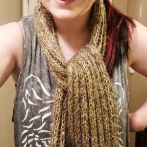 Super warm knitted scarf